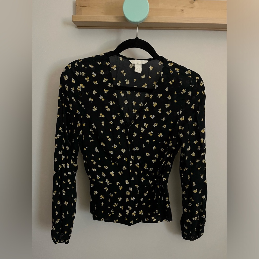 H&M floral wrap blouse size 4